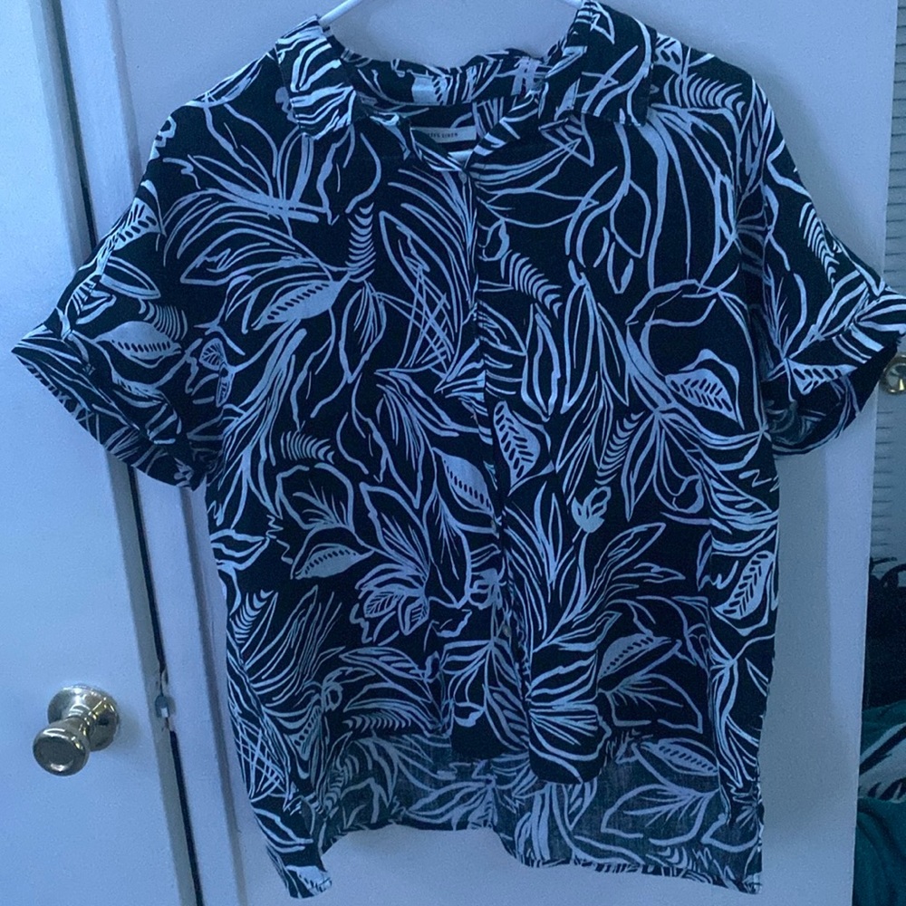Christian Siriano Woman’s Button Up Size L